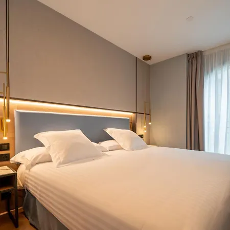 Hotell Mezquita Center 4*